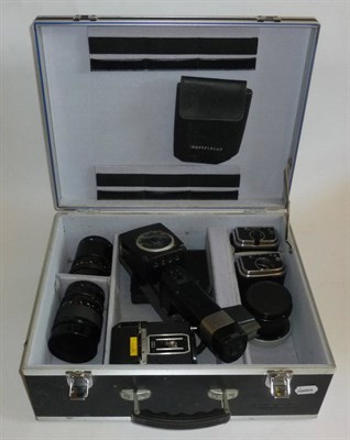 Lot 1254 - A Hasselblad 503CX Camera Outfit, serial number ES1435172 with Zeiss Sonnar f/4 150mm lens...