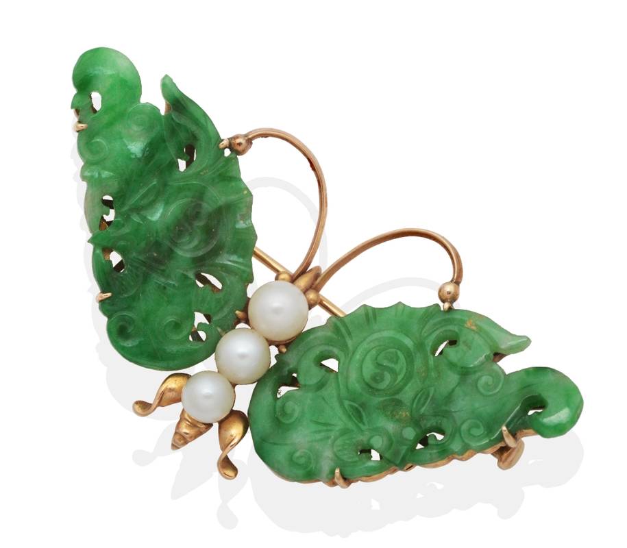 Lot 2048 - A Jade and Cultured Pearl Butterfly Brooch, with three cultured pearls to the body and carved...