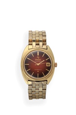 Lot 2172 - A Gold Plated Automatic Calendar Centre Seconds Wristwatch, signed Omega, Chronometer...
