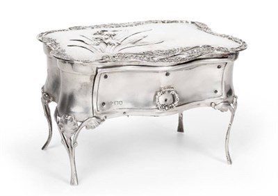 Lot 2226 - An Edwardian Silver Jewellery Box, William Comyns, London 1904, shaped rectangular with a...