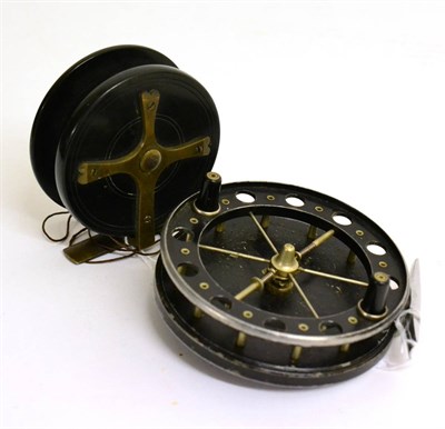 Lot 2157 - An Allcocks 4 1/2inch Alloy 'Match Aerial' Reel, with six spoked drum, alloy foot, plastic...