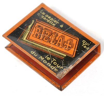 Lot 1014 - A Tour de France Tin Rizla Advertising Matchbox Holder, lithographed to both sides