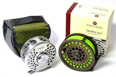 Lot 1115 - Two Fly Reels - Orvis Pro Guide Mid Arbor III, in nylon bag and a Hardy Viscount MK.III LA 7/8,...