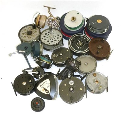 Lot 321 - A Collection of Fifteen Reels, including Farlows 'Python', Ryobi 444, with spare spool, in zip...