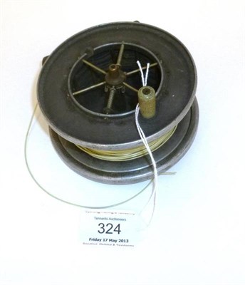 Lot 324 - An Allcock's 4"; Alloy 'Aerial Popular' Reel, Reg Design No.689467 with six spoked solid drum, twin