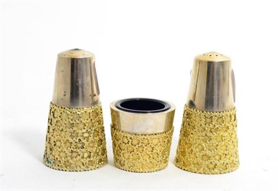 Lot 587 - Stuart Devlin (b.1931): A Silver Three Piece Cruet, maker's mark SD, London 1976, the plain...