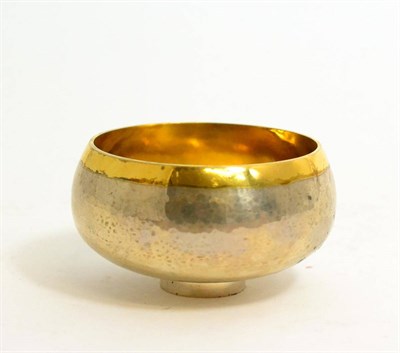 Lot 591 - Stuart Devlin (b.1931): A Silver Bowl, maker's mark SD, London 1969, the hammered gilt washed bowl