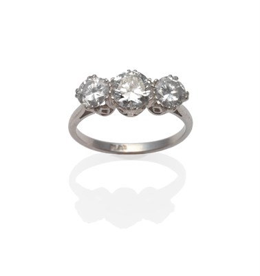 Lot 260 - An Early 20th Century Diamond Three Stone Ring, the graduated old brilliant cut diamonds in...