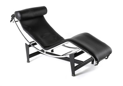 Lot 3147 - A Cassina Black Leather and Chromed Tubular Chaise Lounge Chair by Le Corbusier modern, of...