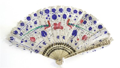 Lot 455 - A Fine and Delicate Chinese Carved Ivory Fan, early Qing Dynasty, mounted with white feathers,...