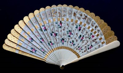 Lot 453 - An Early 19th Century Ivory Bris‚ Fan, with shaped tips to the two guards and 26 inner sticks,...