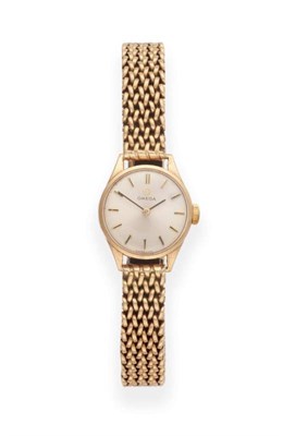 Lot 640 - A Lady's 9ct Gold Wristwatch, signed Omega, 1966, (calibre 620) lever movement signed and...