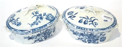Lot 4 - A Pair of First Period Worcester Porcelain Butter Dishes and Covers, circa 1775, with twig handles