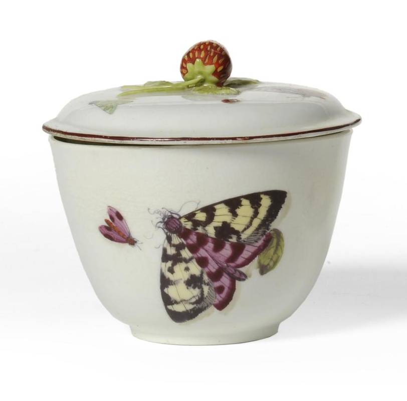 Lot 13 - A Chelsea Porcelain Sucrier and Cover, en suite to the preceding lot, 9.5cm high   With paper label