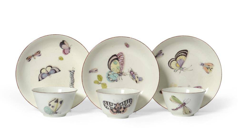 Lot 22 - A Set of Three Chelsea Porcelain Tea Bowls and Saucers, en suite to the preceding lot