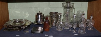 Lot 225 - A group of silver plated items and a group of glassware, some with silver mounts