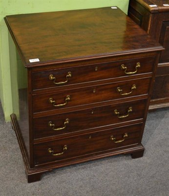 Lot 1253 - A mahogany four height chest of drawers of small proportions