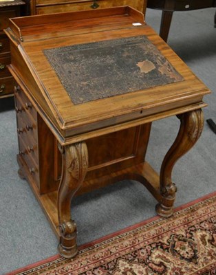 Lot 1293 - A Victorian mahogany Davenport desk