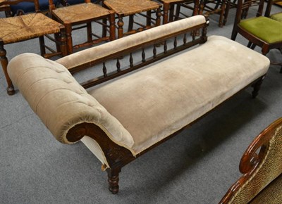 Lot 1304 - Victorian beech framed chaise longue