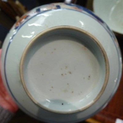Lot 127 - A large Chinese export mug, two export porcelain bowls and a plate