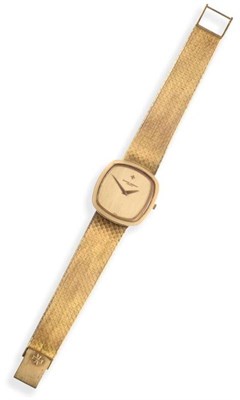 Lot 126 - A Good 18ct Gold Wristwatch, signed Vacheron Constantin, Geneve, circa 1980, (calibre 1003/1)...