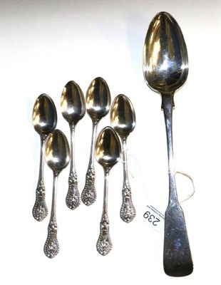Lot 239 - A Scottish William IV silver fiddle pattern basting spoon, makers mark G.P, Glasgow 1830; and a set