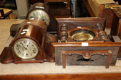 Lot 1101 - Three various early 20th century mantle clocks