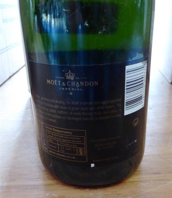 Lot 2157 - Moet & Chandon 1 magnum and 1 bottle