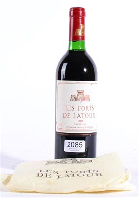 Lot 2085 - Forts de Latour 1982 Pauillac original tissue 1 bottle