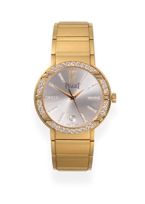 Lot 258 - A Fine 18ct Gold Diamond Set Automatic Calendar Centre Seconds Wristwatch, signed Piaget,...