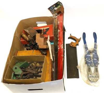 Lot 1188 - Various Tools including Record 050 Combination plane (boxed), wooden block plane, a Tenon saw...