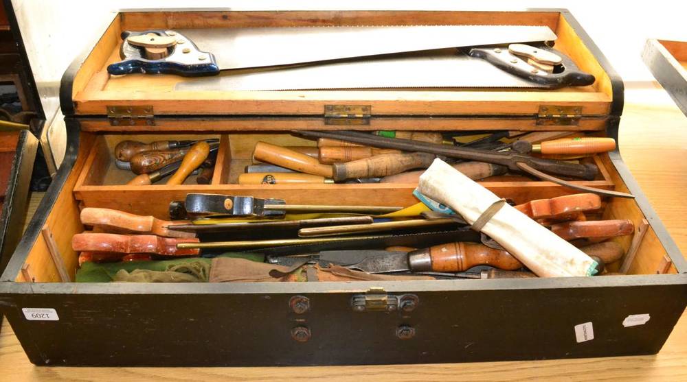 Lot 1209 - Woodworking Chest containing saws, tenon saws, chisels, gouges and others
