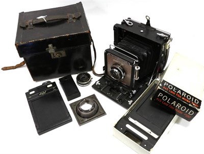Lot 1228 - Colwood Camera Co. (1953) Graflex Speed Graphic 4x5 Plate Camera with Schneider Kreuznach Xenar...