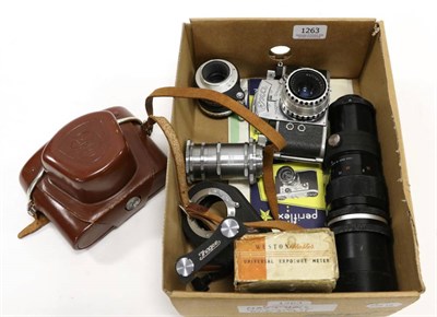 Lot 1263 - Various Cameras including Cornfield Periflex green case with Lumax f2.8 50mm lens; Exa, Prinz...