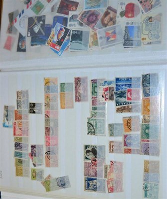 Lot 63 - GB, Commonwealth and World in 3 Large Boxes. In stockbooks and albums, with much GB, also Russia (2