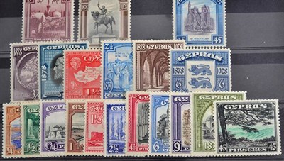 Lot 167 - Cyprus KGV 1928 set except £1 value (SG123/31) and 1934 set (SG 133/43). All very fine fresh mint.