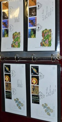 Lot 468 - GB First Day Cover Collection in 17 volumes . A very extensive collection in 2 boxes from 1953...