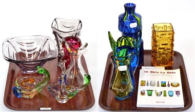 Lot 10 - Ten pieces of studio glass including Prachen glassworks blue and green ''Flora'' vase designed...