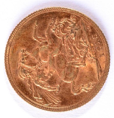 Lot 206 - A 1915 gold sovereign