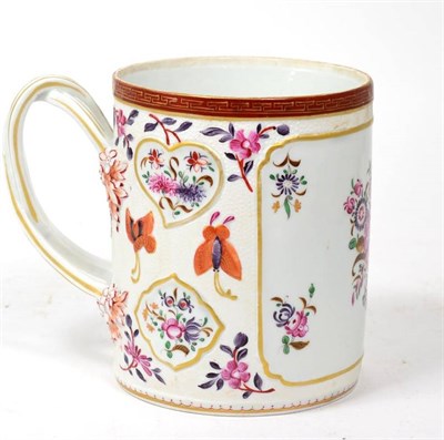 Lot 335 - A Samson of Paris mug in Chinese style