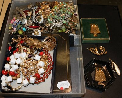 Lot 386 - A collection of Napier gilt metal and enamel jewellery including a red and white bead necklace, red