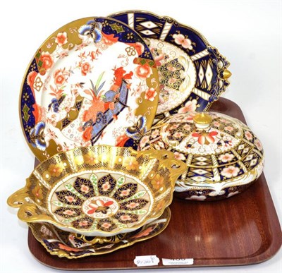 Lot 409 - Five pieces of Royal Crown Derby Imari pattern ceramics consisting of, an oval shaped footed...