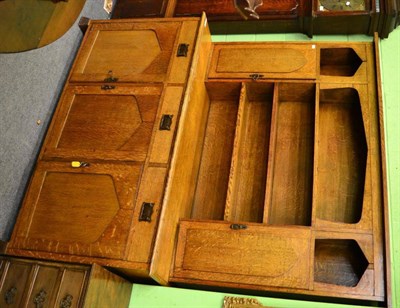 Lot 1302 - An oak dresser