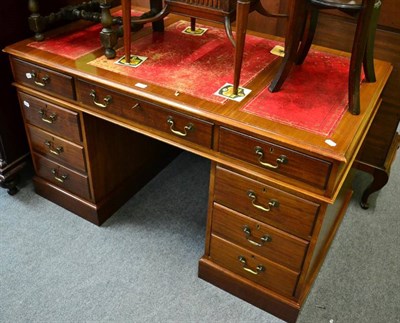 Lot 1317 - A reproduction pedestal desk