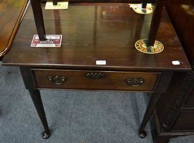 Lot 1337 - A Georgian style oak side table