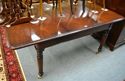 Lot 1401 - A mahogany table with one leaf