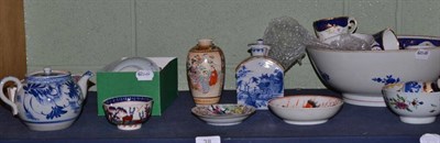 Lot 38 - A collection of Chinese, Japanese and chinoiserie porcelain including tea bowls, scent bottles, tea