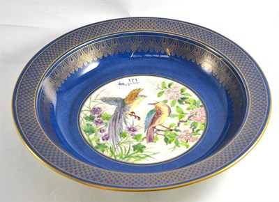 Lot 171 - A Wedgwood blue ground bowl decorated with birds