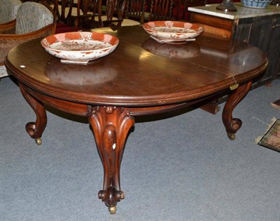 Lot 439 - Victorian mahogany extending dining table (lacking leaves)