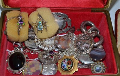 Lot 1 - A small quantity of silver, white metal and other jewellery, including a Shamrock brooch, by...